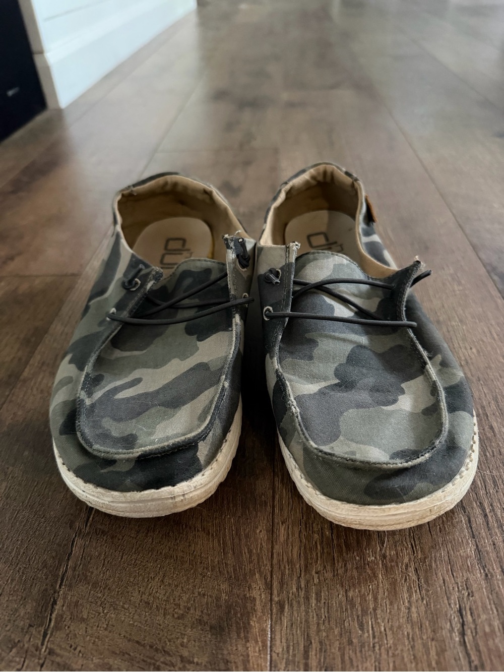 Hey Dude Women's Camo - Picture 3 of 3